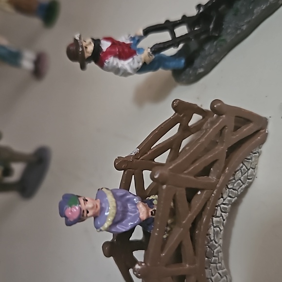 Micro figurines bundle - Picture 2 of 4